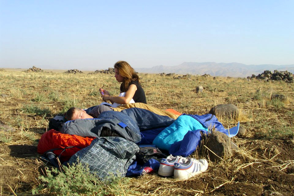 spavanje-na-njivi-05