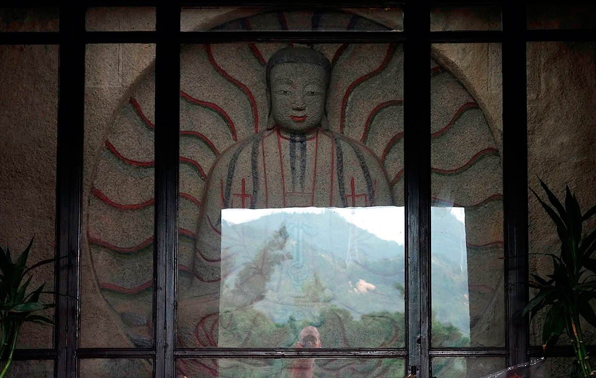 statue of mani cao an